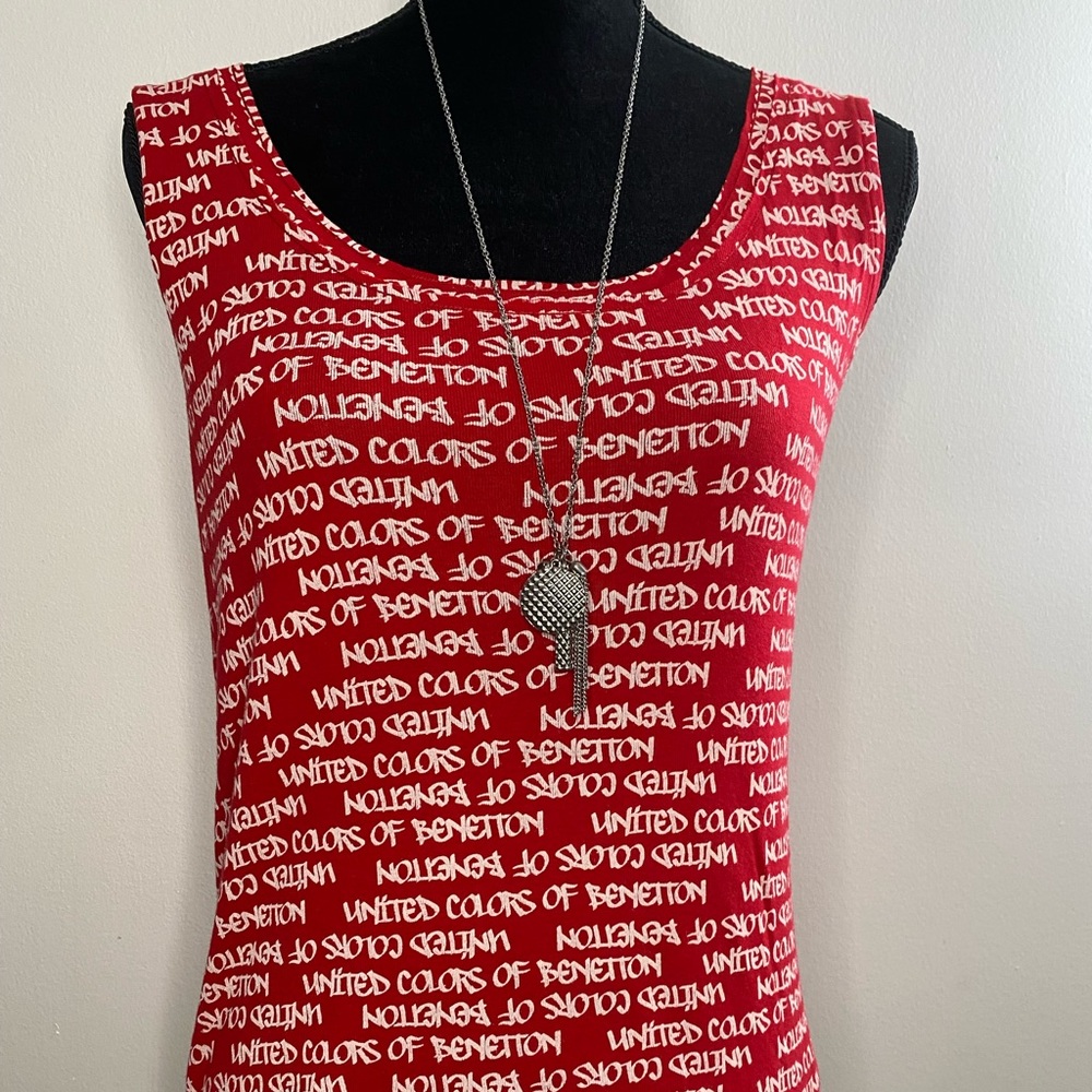 BNWOT: United Colors of Benetton Red/white tank top. Sz: L